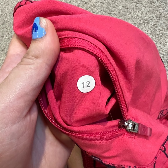 Lululemon Floral Track that Short - Picture 5 of 6